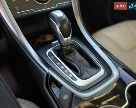 Белый Форд Фьюжн, объемом двигателя 2 л и пробегом 225 тыс. км за 11000 $, фото 21 на Automoto.ua