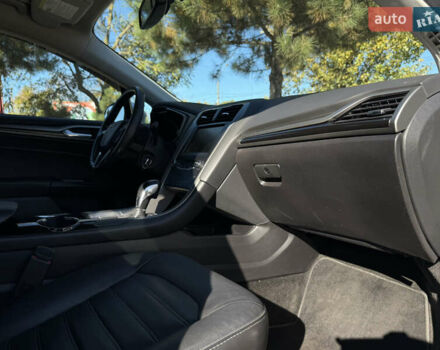 Форд Фьюжен 2014 у Одесі на Automoto.ua Білий Форд Фьюжен, об'ємом двигуна 2 л та пробігом 137 тис. км за 11800 $, фото 33 на Automoto.ua