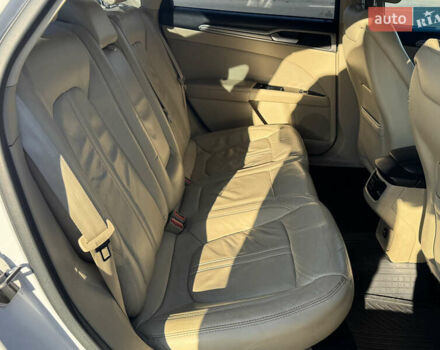 Белый Форд Фьюжн, объемом двигателя 2.5 л и пробегом 147 тыс. км за 11500 $, фото 14 на Automoto.ua