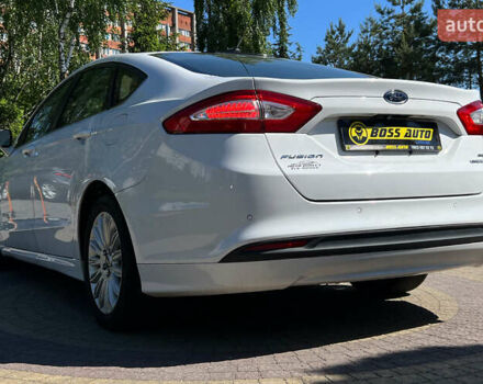 Форд Фьюжн 2014 в Львове на Automoto.ua Белый Форд Фьюжн, объемом двигателя 2 л и пробегом 168 тыс. км за 11999 $, фото 4 на Automoto.ua