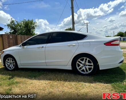 Белый Форд Фьюжн, объемом двигателя 2.5 л и пробегом 140 тыс. км за 9000 $, фото 1 на Automoto.ua