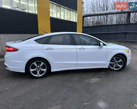 Белый Форд Фьюжн, объемом двигателя 2.49 л и пробегом 253 тыс. км за 9600 $, фото 19 на Automoto.ua