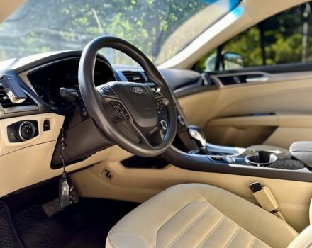 Белый Форд Фьюжн, объемом двигателя 2.5 л и пробегом 149 тыс. км за 10590 $, фото 5 на Automoto.ua