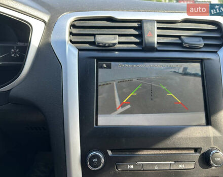 Білий Форд Фьюжен, об'ємом двигуна 2.49 л та пробігом 215 тис. км за 9850 $, фото 22 на Automoto.ua