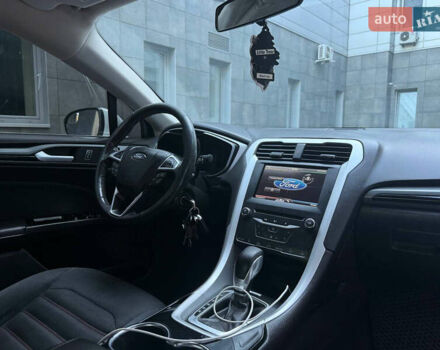 Форд Фьюжн 2014 в Полтаве на Automoto.ua Белый Форд Фьюжн, объемом двигателя 1.5 л и пробегом 275 тыс. км за 8800 $, фото 6 на Automoto.ua