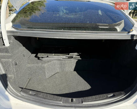 Форд Фьюжен 2014 у Одесі на Automoto.ua Білий Форд Фьюжен, об'ємом двигуна 2 л та пробігом 137 тис. км за 11800 $, фото 31 на Automoto.ua