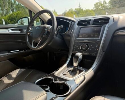 Белый Форд Фьюжн, объемом двигателя 2 л и пробегом 184 тыс. км за 10900 $, фото 16 на Automoto.ua