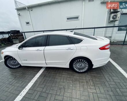 Білий Форд Фьюжен, об'ємом двигуна 2 л та пробігом 164 тис. км за 13200 $, фото 8 на Automoto.ua