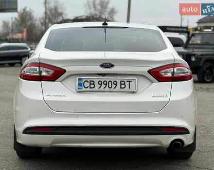 Білий Форд Фьюжен, об'ємом двигуна 2 л та пробігом 153 тис. км за 9500 $, фото 12 на Automoto.ua