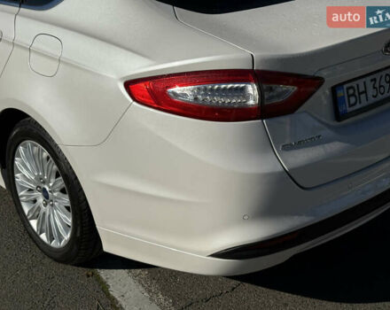 Форд Фьюжен 2014 у Одесі на Automoto.ua Білий Форд Фьюжен, об'ємом двигуна 2 л та пробігом 137 тис. км за 11800 $, фото 11 на Automoto.ua