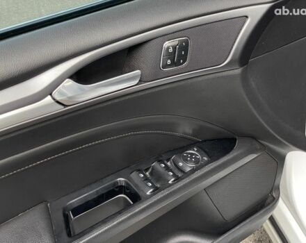 Белый Форд Фьюжн, объемом двигателя 2 л и пробегом 245 тыс. км за 9790 $, фото 13 на Automoto.ua