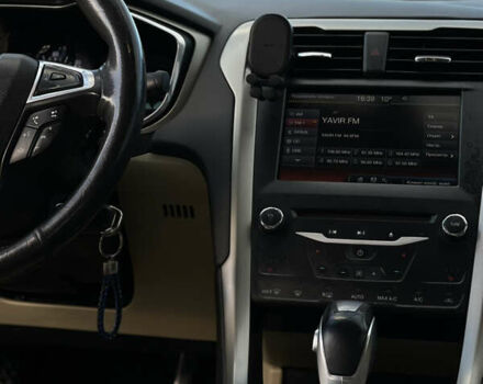 Форд Фьюжн 2014 в Яворове на Automoto.ua Белый Форд Фьюжн, объемом двигателя 2 л и пробегом 323 тыс. км за 10999 $, фото 17 на Automoto.ua