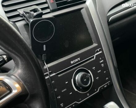 Белый Форд Фьюжн, объемом двигателя 2 л и пробегом 245 тыс. км за 9790 $, фото 18 на Automoto.ua