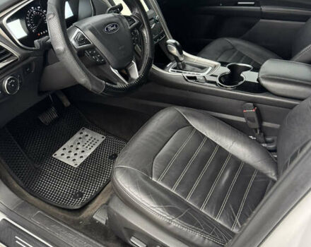 Белый Форд Фьюжн, объемом двигателя 2 л и пробегом 217 тыс. км за 9000 $, фото 10 на Automoto.ua