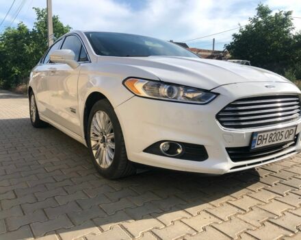 Форд Фьюжн 2014 в Одессе на Automoto.ua Белый Форд Фьюжн, объемом двигателя 2 л и пробегом 168 тыс. км за 12900 $, фото 2 на Automoto.ua