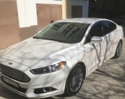 Білий Форд Фьюжен, об'ємом двигуна 2 л та пробігом 140 тис. км за 11300 $, фото 4 на Automoto.ua