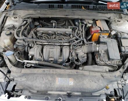 Белый Форд Фьюжн, объемом двигателя 2.5 л и пробегом 216 тыс. км за 8500 $, фото 23 на Automoto.ua