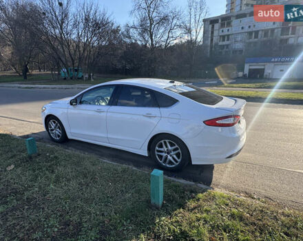 Белый Форд Фьюжн, объемом двигателя 2.5 л и пробегом 147 тыс. км за 11500 $, фото 4 на Automoto.ua