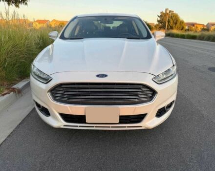 Форд Фьюжн 2014 в Львове на Automoto.ua Белый Форд Фьюжн, объемом двигателя 2 л и пробегом 88 тыс. км за 4800 $, фото 1 на Automoto.ua