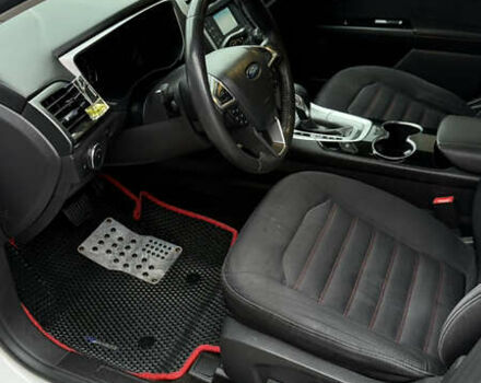 Белый Форд Фьюжн, объемом двигателя 2.5 л и пробегом 240 тыс. км за 9300 $, фото 8 на Automoto.ua