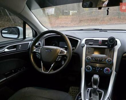 Білий Форд Фьюжен, об'ємом двигуна 2.5 л та пробігом 240 тис. км за 9449 $, фото 37 на Automoto.ua