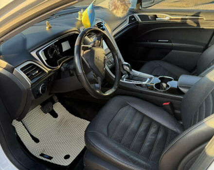 Белый Форд Фьюжн, объемом двигателя 1.5 л и пробегом 129 тыс. км за 10000 $, фото 3 на Automoto.ua