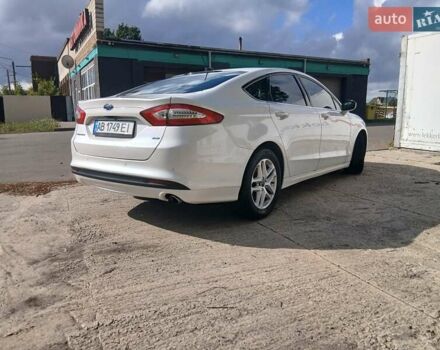 Білий Форд Фьюжен, об'ємом двигуна 2.5 л та пробігом 211 тис. км за 7900 $, фото 2 на Automoto.ua