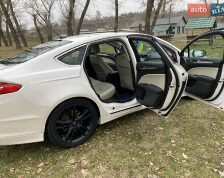 Белый Форд Фьюжн, объемом двигателя 2 л и пробегом 400 тыс. км за 9200 $, фото 10 на Automoto.ua