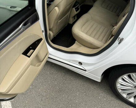 Білий Форд Фьюжен, об'ємом двигуна 2 л та пробігом 272 тис. км за 9500 $, фото 8 на Automoto.ua