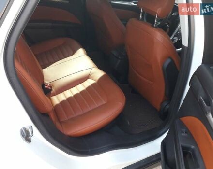 Белый Форд Фьюжн, объемом двигателя 2.5 л и пробегом 234 тыс. км за 8200 $, фото 15 на Automoto.ua