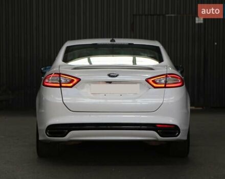 Белый Форд Фьюжн, объемом двигателя 2 л и пробегом 157 тыс. км за 11300 $, фото 5 на Automoto.ua