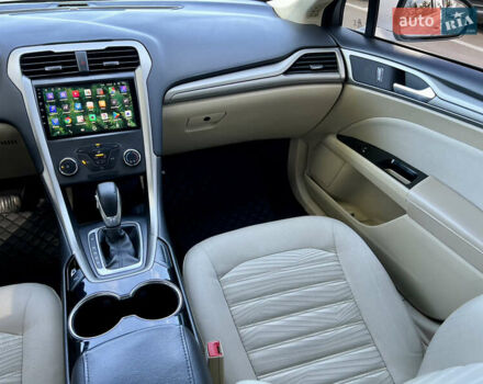 Белый Форд Фьюжн, объемом двигателя 2.49 л и пробегом 199 тыс. км за 9500 $, фото 36 на Automoto.ua