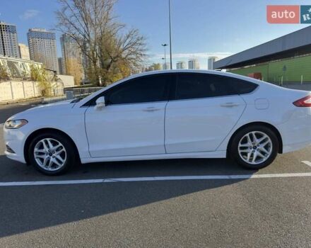 Белый Форд Фьюжн, объемом двигателя 2.49 л и пробегом 138 тыс. км за 11900 $, фото 7 на Automoto.ua