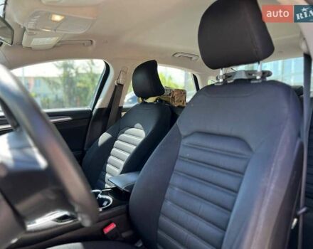 Білий Форд Фьюжен, об'ємом двигуна 2 л та пробігом 75 тис. км за 12900 $, фото 14 на Automoto.ua