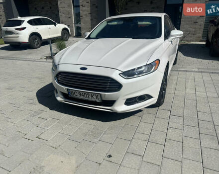 Форд Фьюжен 2015 у Львові на Automoto.ua Білий Форд Фьюжен, об'ємом двигуна 2 л та пробігом 200 тис. км за 9500 $, фото 2 на Automoto.ua