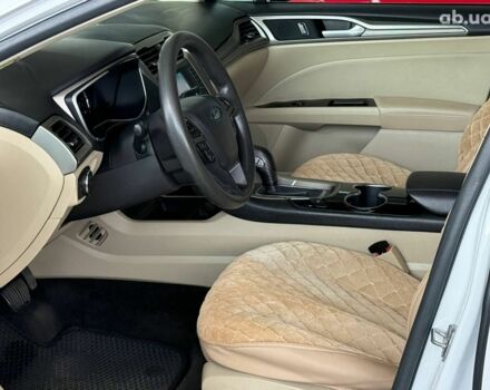 Белый Форд Фьюжн, объемом двигателя 2 л и пробегом 224 тыс. км за 11490 $, фото 8 на Automoto.ua