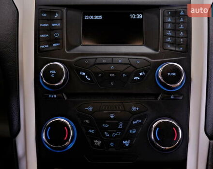 Белый Форд Фьюжн, объемом двигателя 2 л и пробегом 110 тыс. км за 11900 $, фото 34 на Automoto.ua