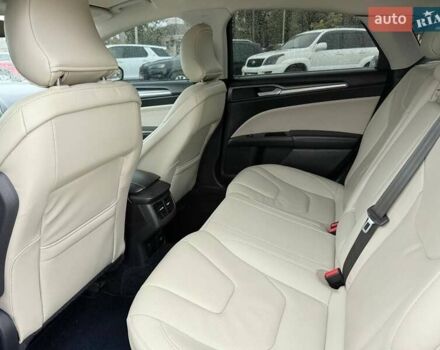 Белый Форд Фьюжн, объемом двигателя 2 л и пробегом 126 тыс. км за 16000 $, фото 13 на Automoto.ua