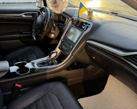 Белый Форд Фьюжн, объемом двигателя 1.5 л и пробегом 129 тыс. км за 10000 $, фото 1 на Automoto.ua