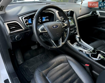 Форд Фьюжен 2015 у Одесі на Automoto.ua Білий Форд Фьюжен, об'ємом двигуна 2 л та пробігом 148 тис. км за 10900 $, фото 24 на Automoto.ua