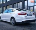 Білий Форд Фьюжен, об'ємом двигуна 2 л та пробігом 108 тис. км за 15000 $, фото 4 на Automoto.ua