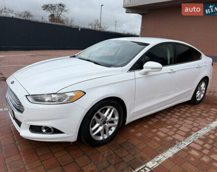 Белый Форд Фьюжн, объемом двигателя 2.5 л и пробегом 194 тыс. км за 11500 $, фото 7 на Automoto.ua