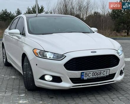 Белый Форд Фьюжн, объемом двигателя 2 л и пробегом 190 тыс. км за 11000 $, фото 3 на Automoto.ua