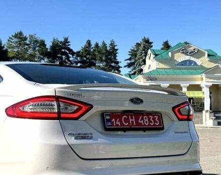 Білий Форд Фьюжен, об'ємом двигуна 2 л та пробігом 108 тис. км за 16000 $, фото 4 на Automoto.ua