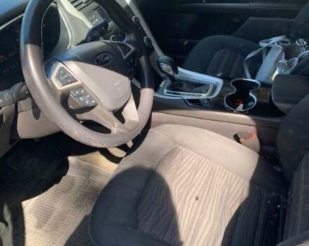 Белый Форд Фьюжн, объемом двигателя 2.5 л и пробегом 220 тыс. км за 7700 $, фото 5 на Automoto.ua