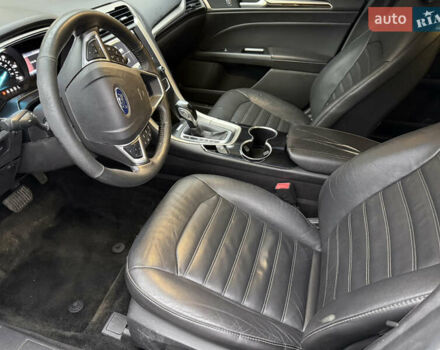 Білий Форд Фьюжен, об'ємом двигуна 2 л та пробігом 225 тис. км за 9800 $, фото 4 на Automoto.ua