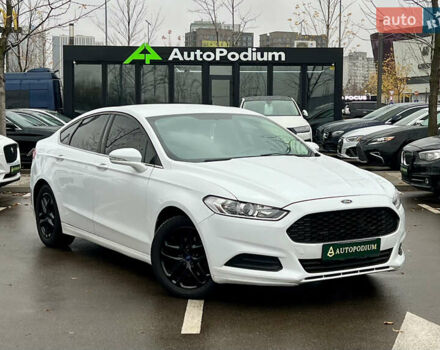 Білий Форд Фьюжен, об'ємом двигуна 2.49 л та пробігом 201 тис. км за 9300 $, фото 1 на Automoto.ua