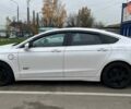 Білий Форд Фьюжен, об'ємом двигуна 2 л та пробігом 176 тис. км за 12500 $, фото 3 на Automoto.ua