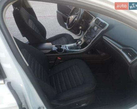 Білий Форд Фьюжен, об'ємом двигуна 2.5 л та пробігом 119 тис. км за 11300 $, фото 17 на Automoto.ua