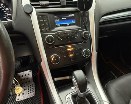 Белый Форд Фьюжн, объемом двигателя 2.5 л и пробегом 240 тыс. км за 9300 $, фото 12 на Automoto.ua